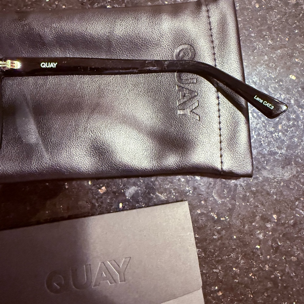 Quay Level Up Polarized Sunglasses
 with Case - Picture 5 of 5